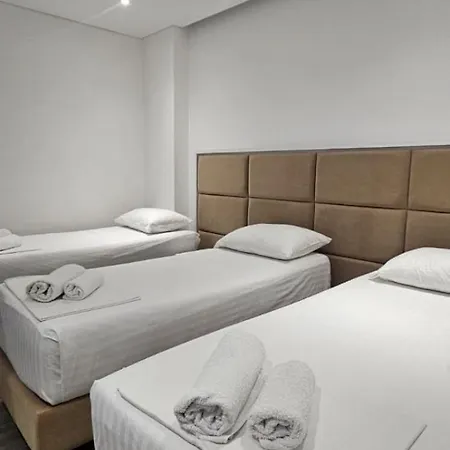 Edina By Hp Hotel 4*