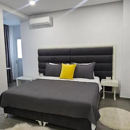 Edina By Hp Hotel 4*